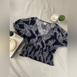 Patterned scrunched crop top